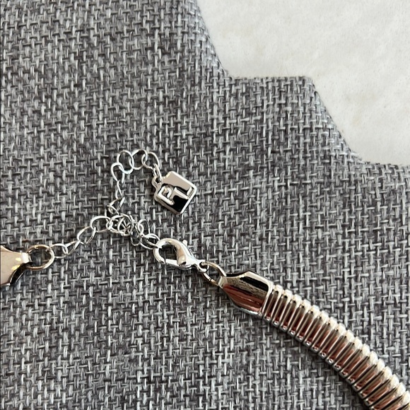 Elegant Silver Necklace - Picture 2 of 5